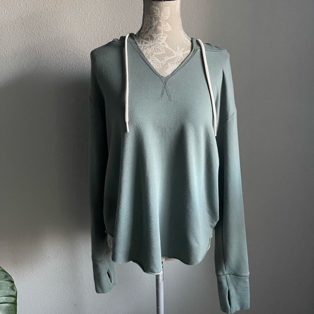 OFFLINE aerie Women's Green V-Neck Sweater
